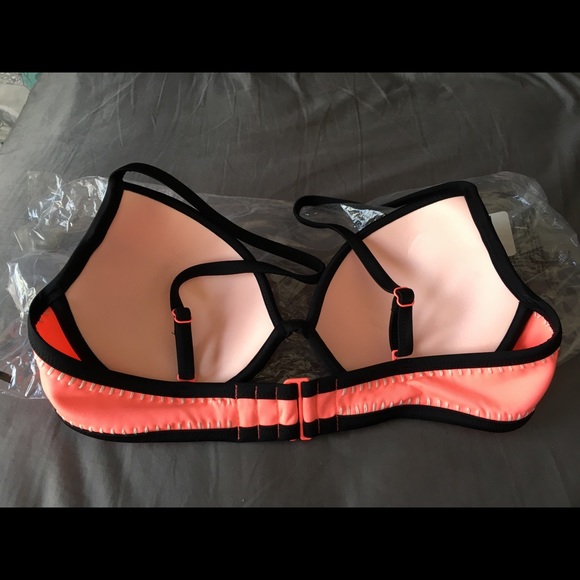 Victoria Secret the Fabulous bikini 36C - 4 option - Picture 8 of 8